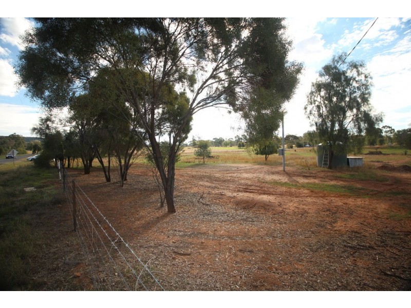 22 Reading Road, Gunnedah NSW 2380