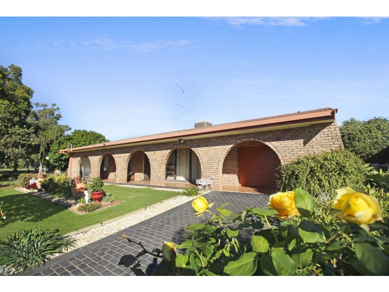 11 Marcia Street, Gunnedah NSW 2380