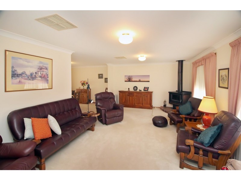 34 Galway Avenue, Gunnedah NSW 2380