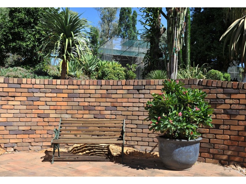 27 Ross Road, Gunnedah NSW 2380