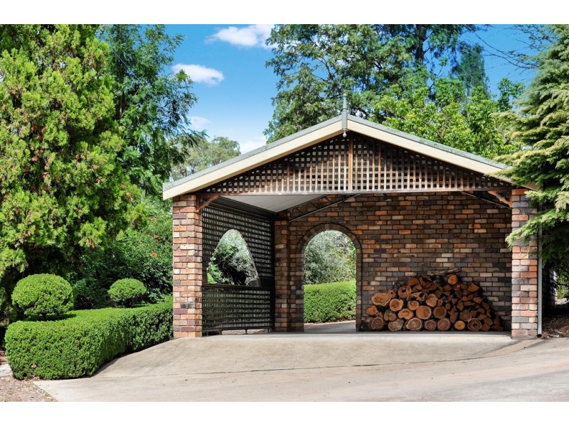 27 Ross Road, Gunnedah NSW 2380