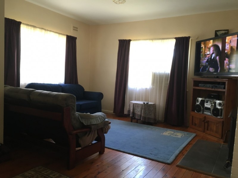 1 McLean Street, Coolah NSW 2843