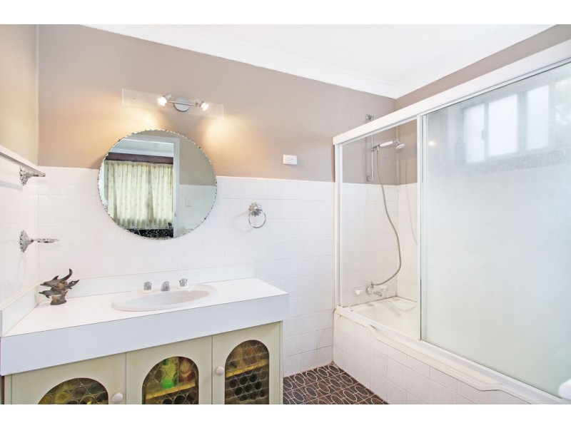 6 Tweedie Avenue, Gunnedah NSW 2380