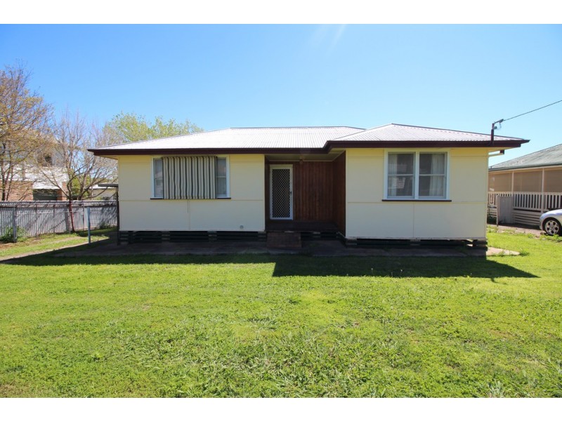 28 Marion Street, Gunnedah NSW 2380