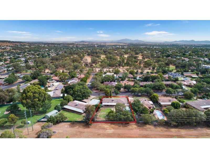 13 Linden Place, Gunnedah NSW 2380