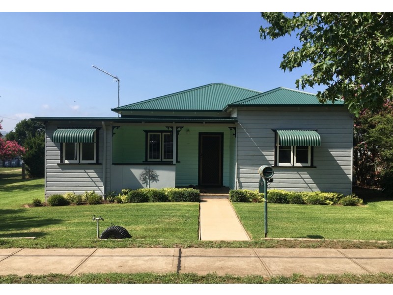 16 Goddard Street, Coolah NSW 2843