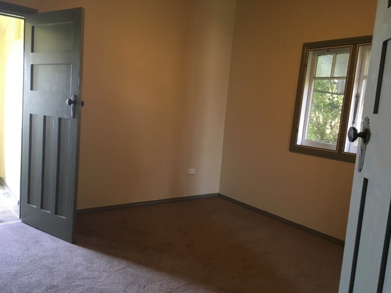 16 Goddard Street, Coolah NSW 2843