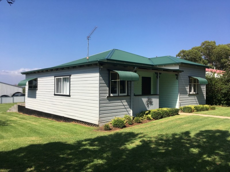 16 Goddard Street, Coolah NSW 2843