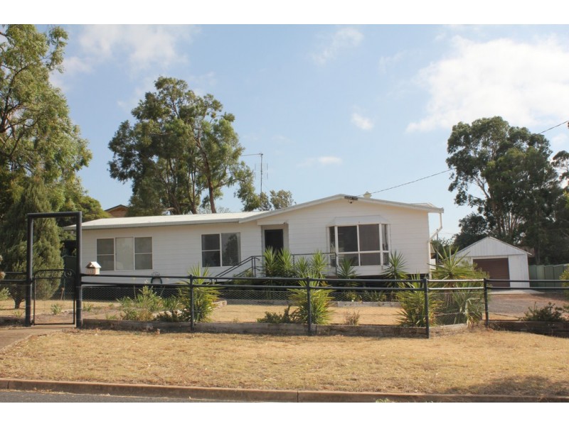 103 Booyamurra Street, Coolah NSW 2843