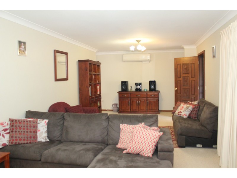 109 Martin Street, Coolah NSW 2843