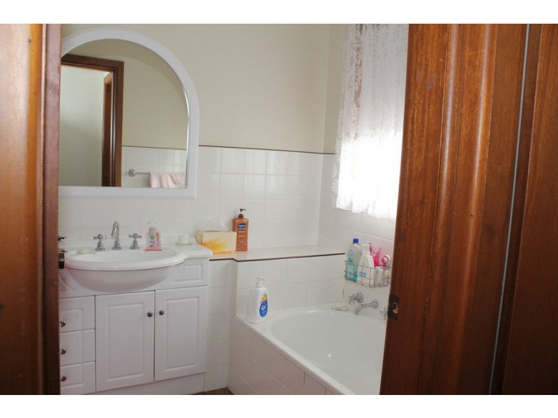 109 Martin Street, Coolah NSW 2843