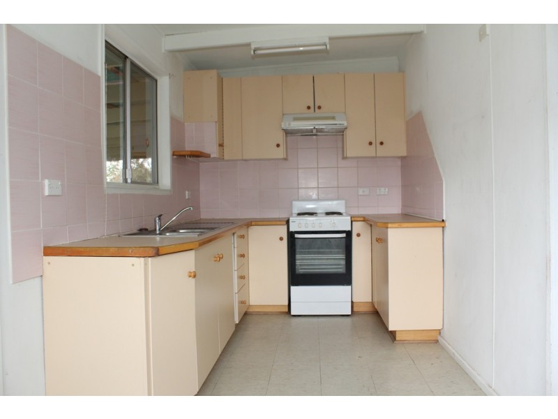 17 Campbell Street, Coolah NSW 2843