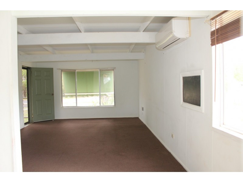 17 Campbell Street, Coolah NSW 2843