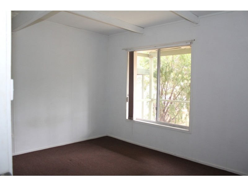 17 Campbell Street, Coolah NSW 2843