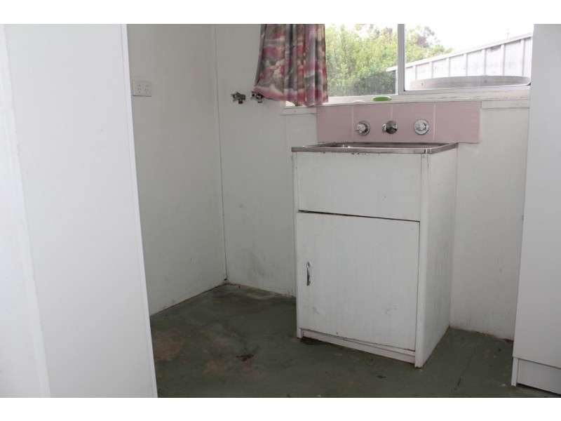 17 Campbell Street, Coolah NSW 2843