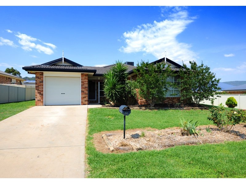 4 Smyth Cl, Gunnedah NSW 2380