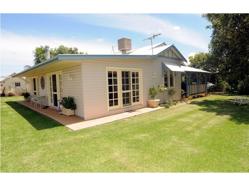 “SugarLoaf” Oxley Hwy, Gunnedah NSW 2380