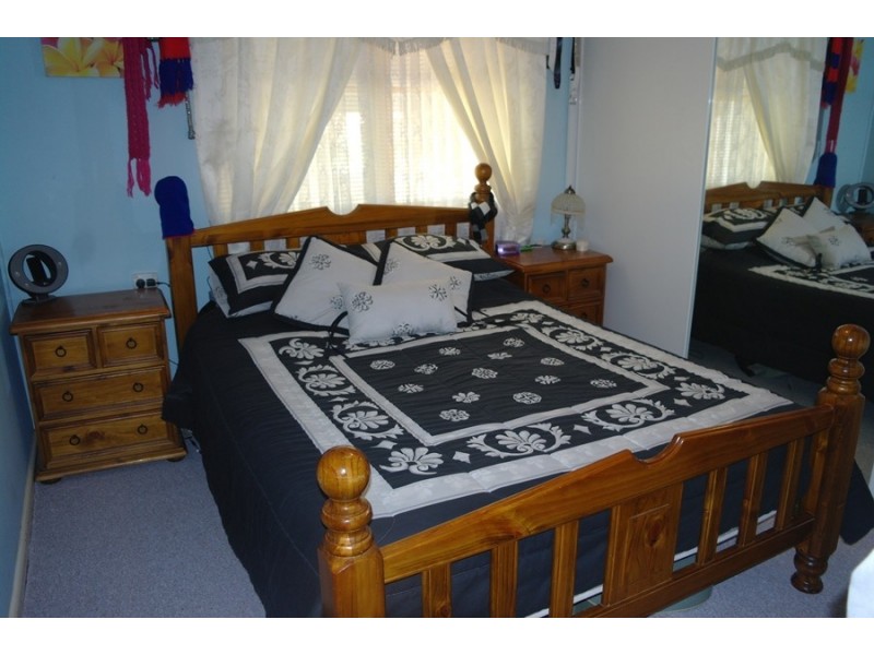 69 High St, Gunnedah NSW 2380