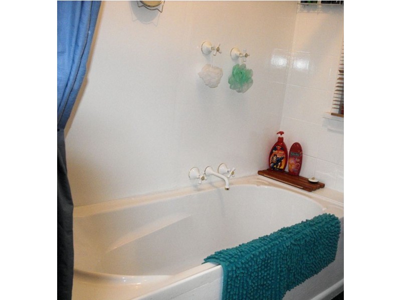 69 High St, Gunnedah NSW 2380