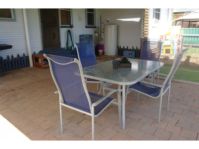 69 High St, Gunnedah NSW 2380