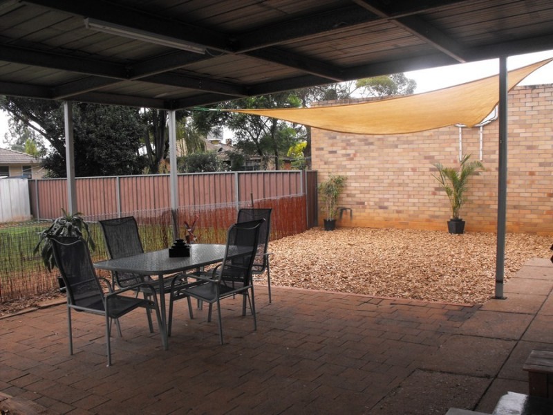 69 High St, Gunnedah NSW 2380