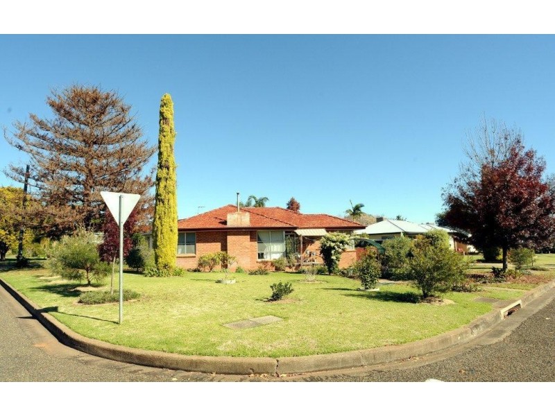 29 Stewart St, Gunnedah NSW 2380