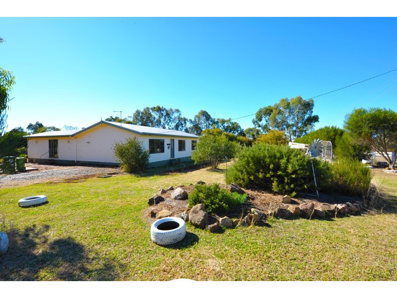 28 Carlyon Avenue, Gunnedah NSW 2380