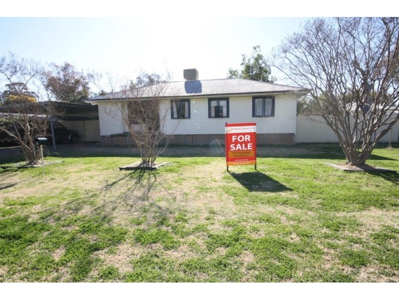 4 John Gray Avenue, Wee Waa NSW 2388