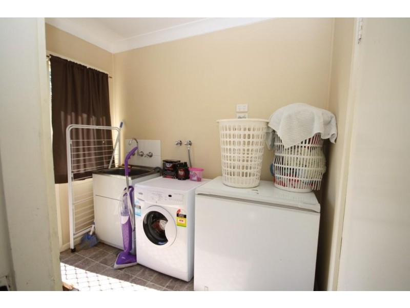 4 John Gray Avenue, Wee Waa NSW 2388