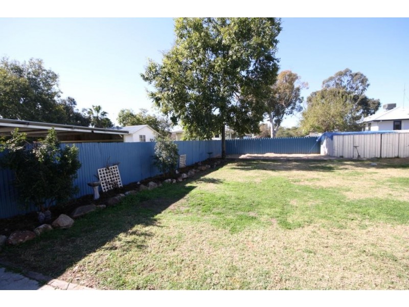 4 John Gray Avenue, Wee Waa NSW 2388