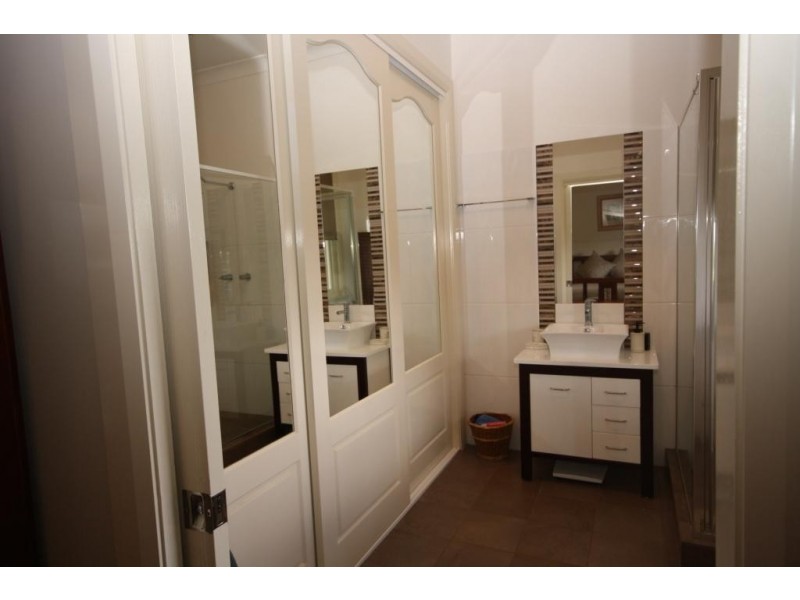 19 Mooloobar Street, Narrabri NSW 2390