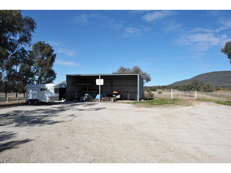 83 Reading Rd, Gunnedah NSW 2380