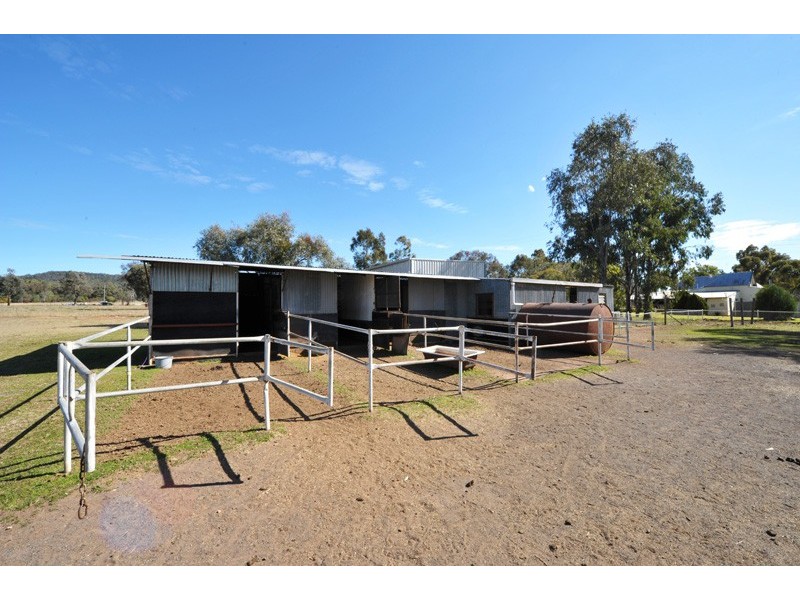 83 Reading Rd, Gunnedah NSW 2380