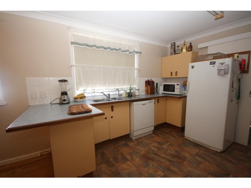 17 Haley Avenue, Narrabri NSW 2390