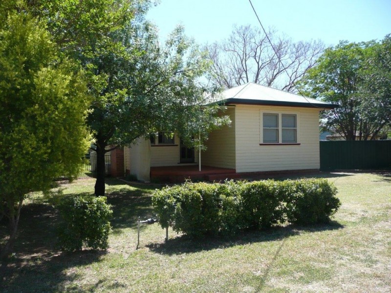 38 George St, Gunnedah NSW 2380