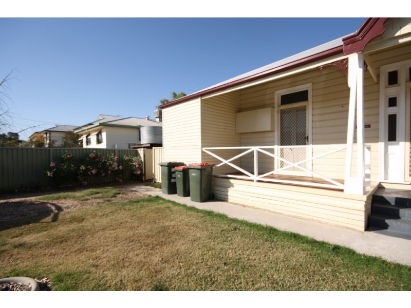 Unit 2, 114 Balonne Street, Narrabri NSW 2390