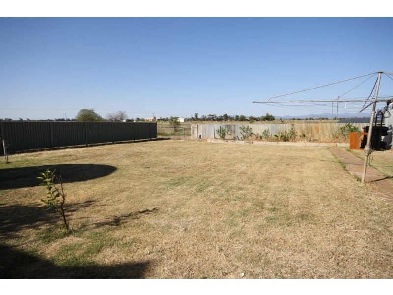 Unit 3, 114 Balonne Street, Narrabri NSW 2390