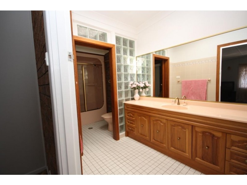 23 Deran Street, Narrabri NSW 2390