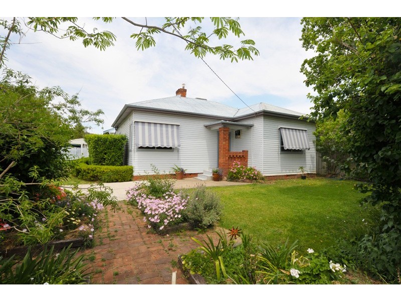 141 George St, Gunnedah NSW 2380