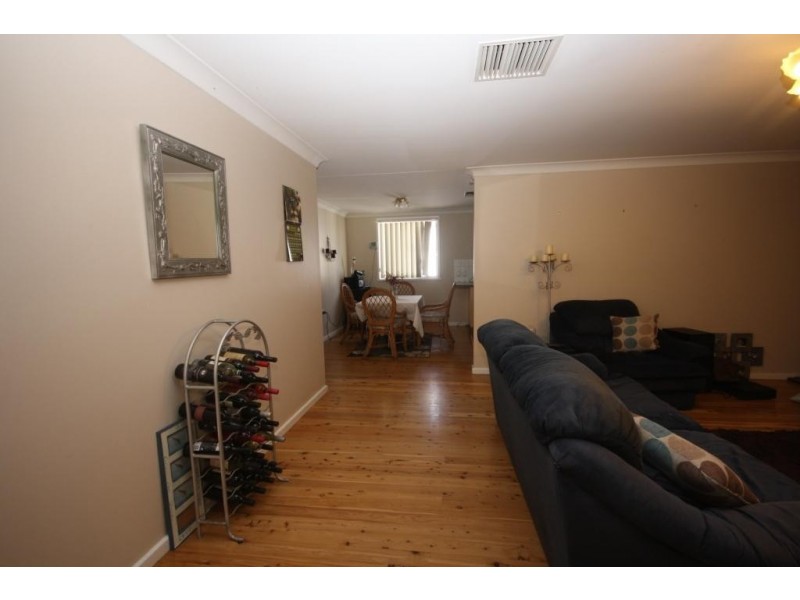 17 Haley Avenue, Narrabri NSW 2390