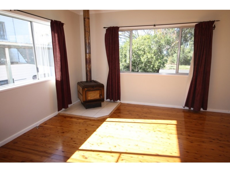 33 Guest Street, Narrabri NSW 2390