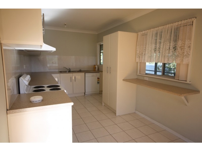 33 Guest Street, Narrabri NSW 2390