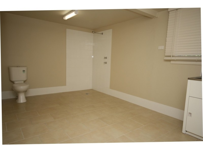 6 Peele Street, Narrabri NSW 2390