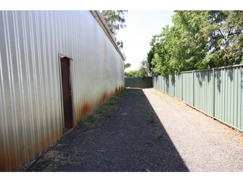 2A Beatrice Street, Narrabri NSW 2390