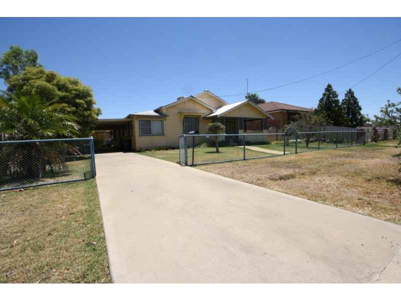 45 Balonne Street, Narrabri NSW 2390