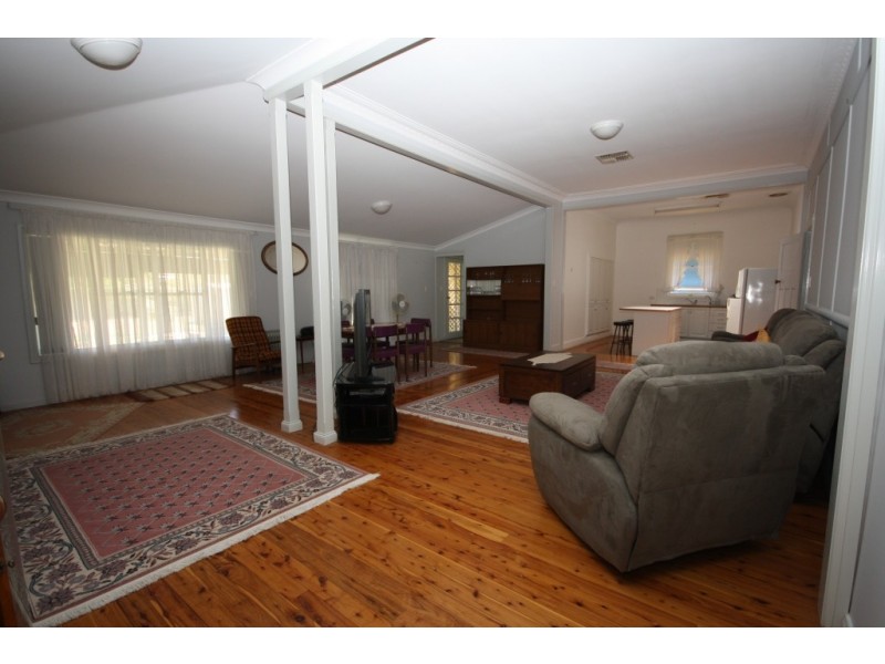 45 Balonne Street, Narrabri NSW 2390