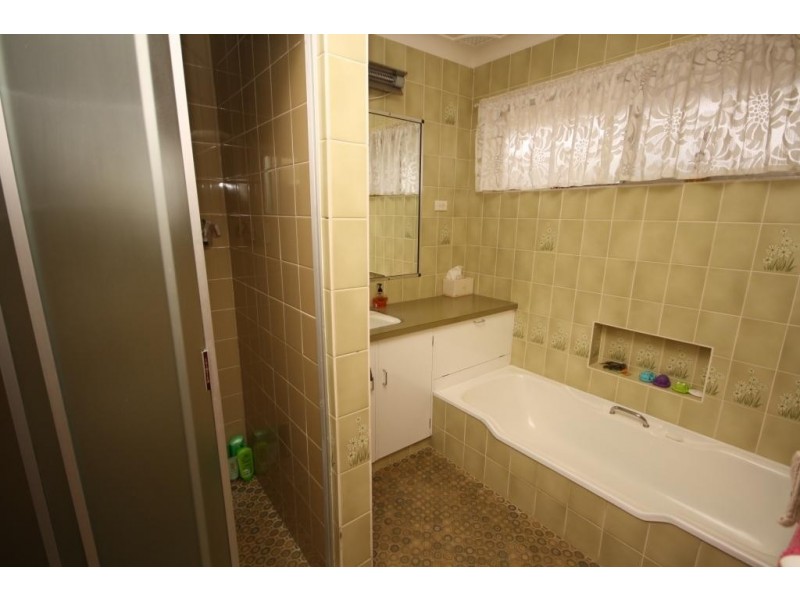 9 Huxley Street, Narrabri NSW 2390