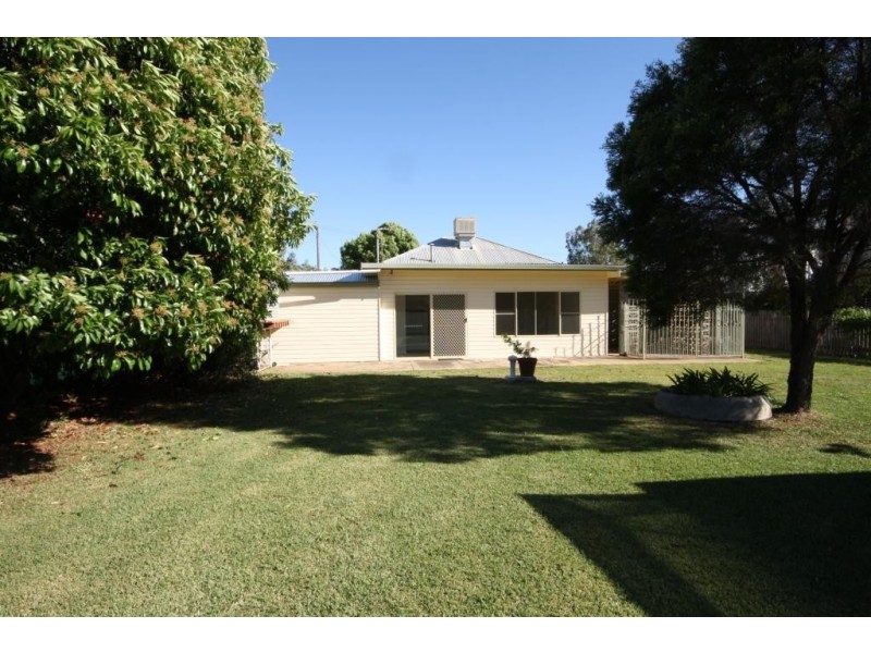 22 Collins Street, Narrabri NSW 2390