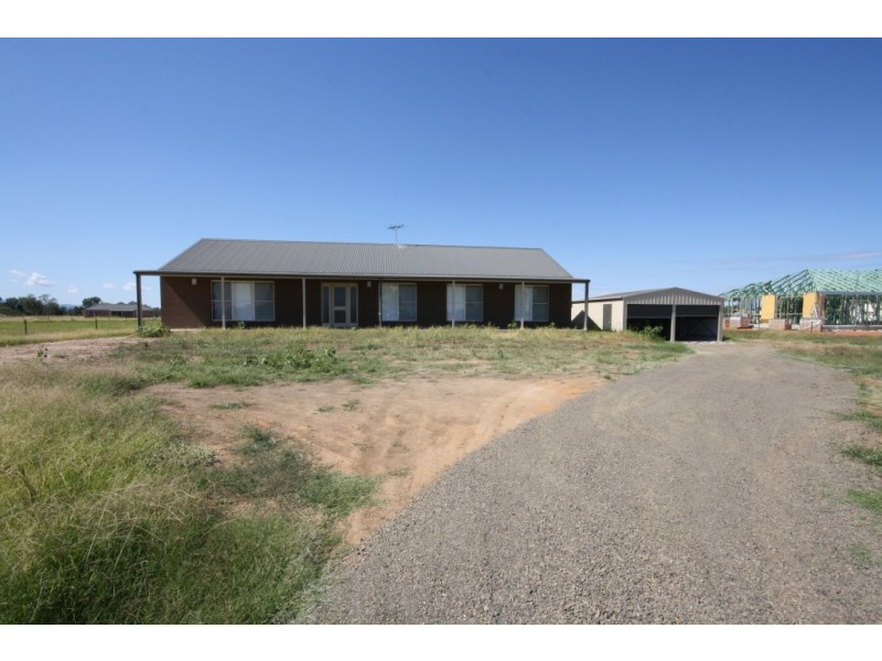 151 McKenzie Street, Narrabri NSW 2390