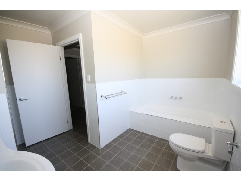 151 McKenzie Street, Narrabri NSW 2390